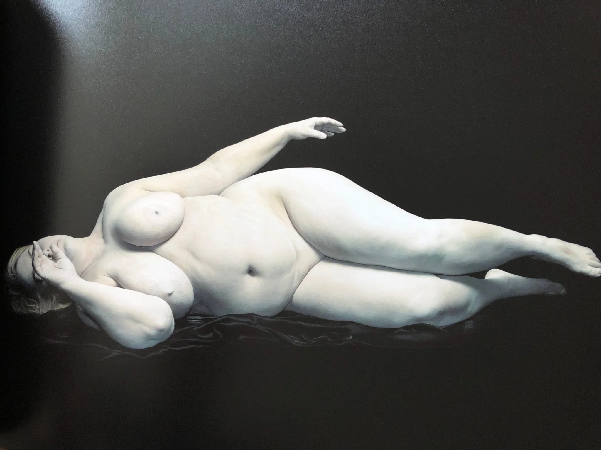 Bodies 6 Women 1 Man - Image 4